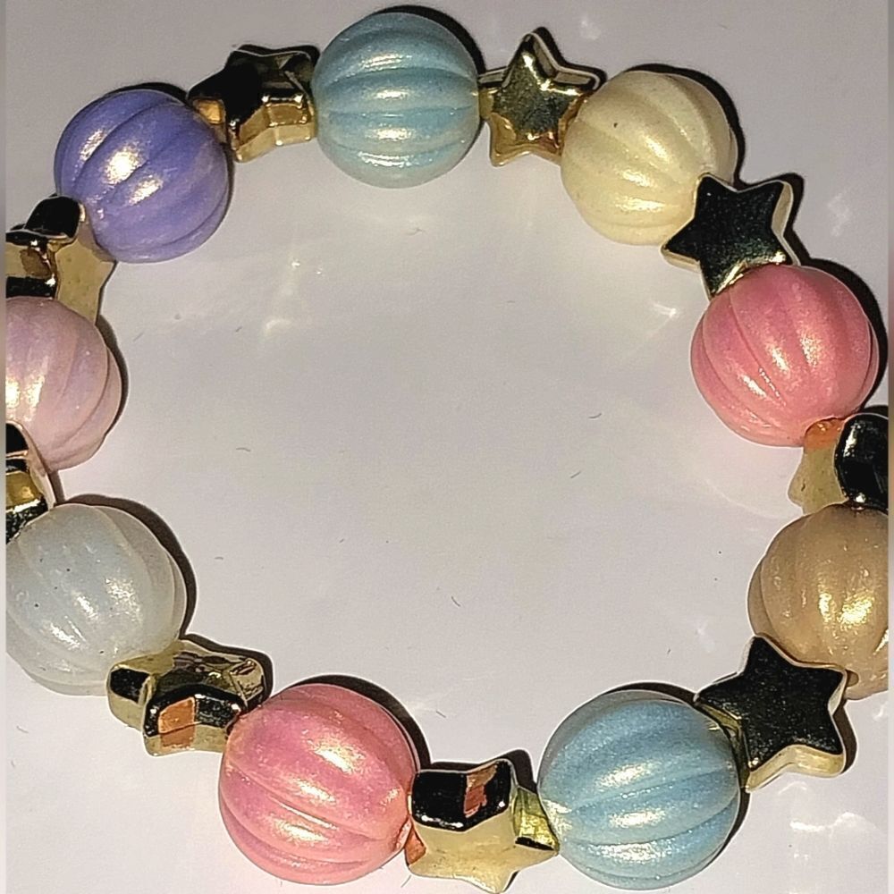 Handmade Girls Cute Acrylic latern Beads Bracelet - Picture 6 of 7